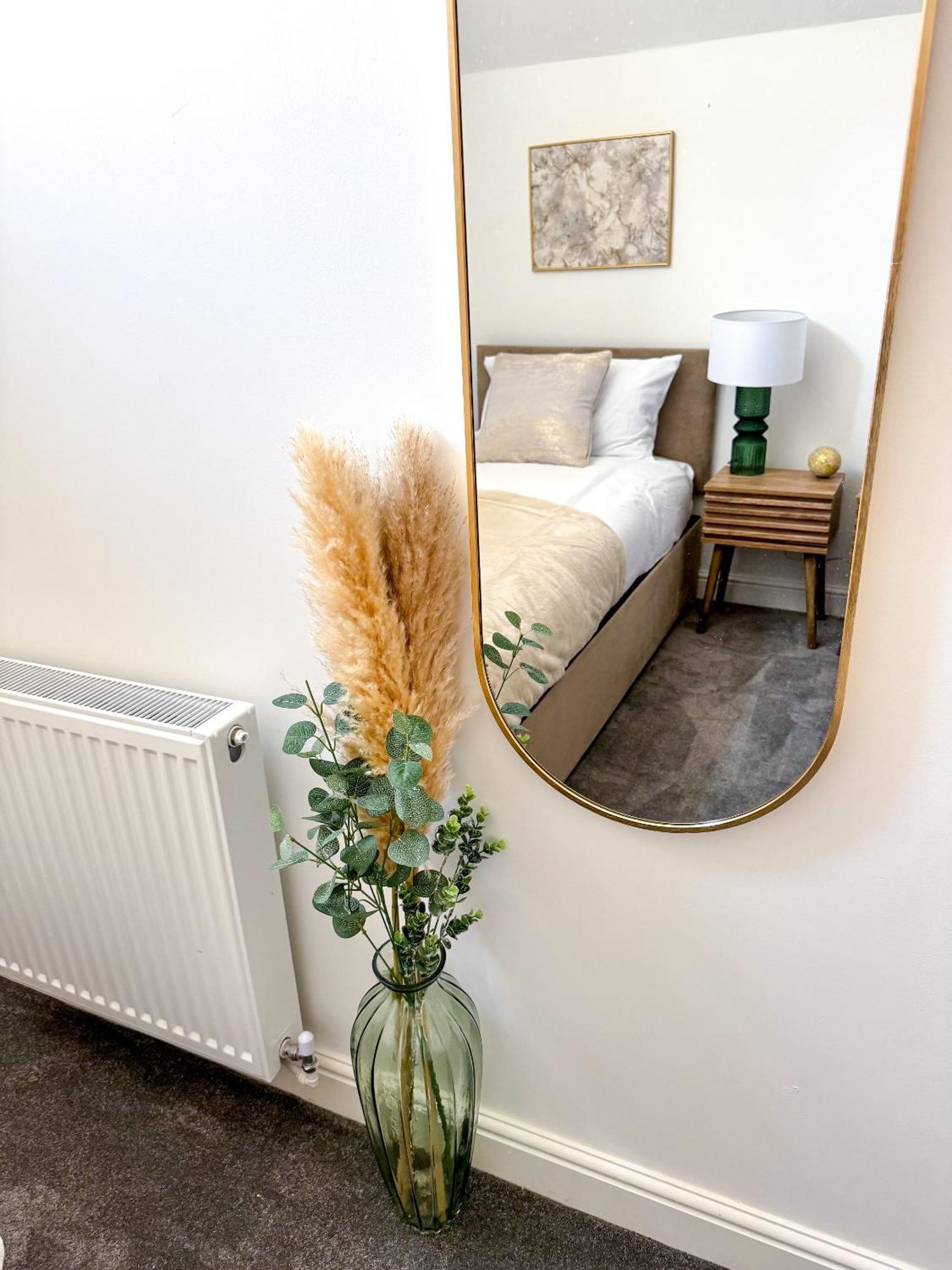 The Luxe Haven - Apartment Nottingham City Centre Bagian luar foto