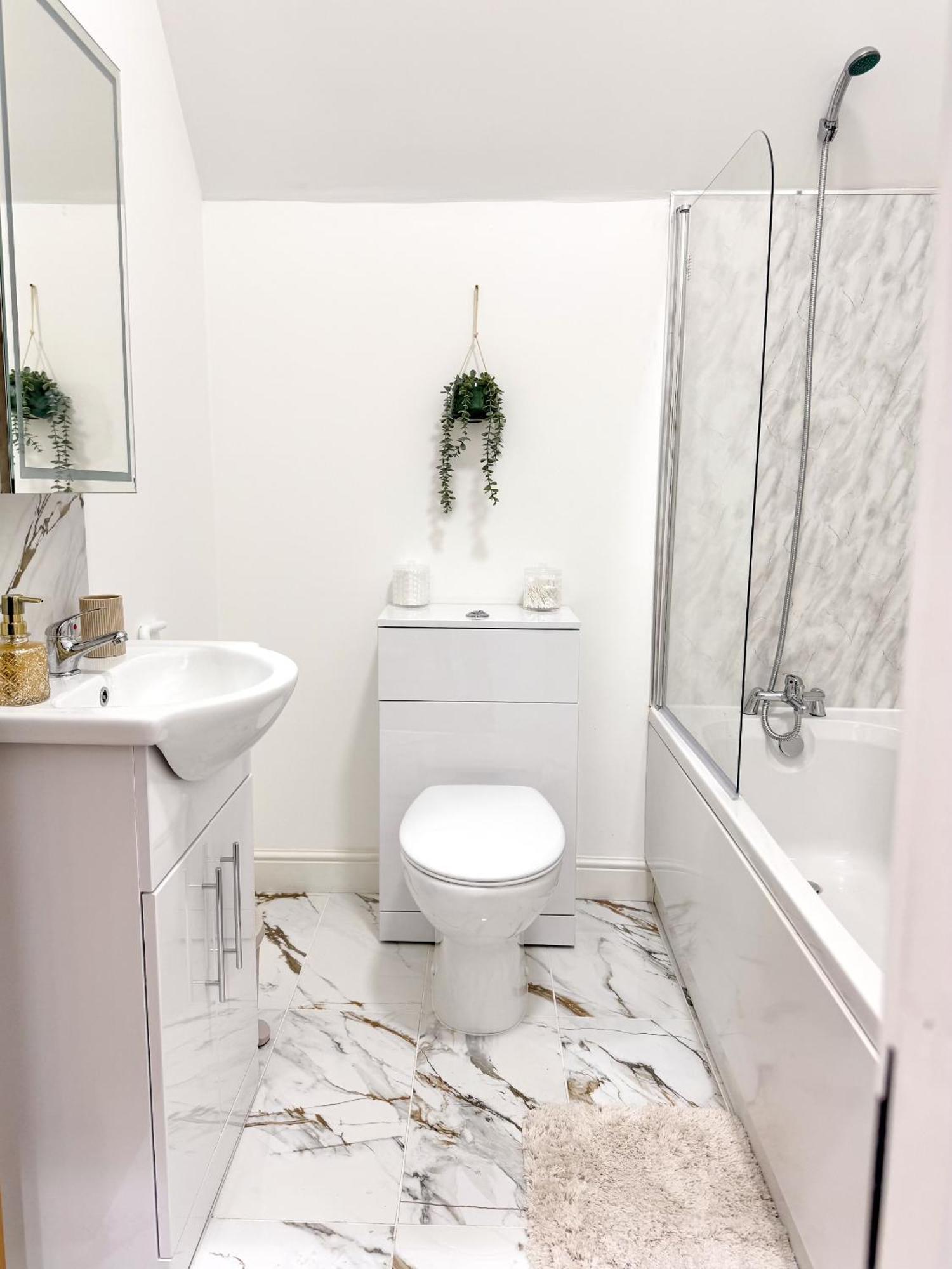 The Luxe Haven - Apartment Nottingham City Centre Bagian luar foto